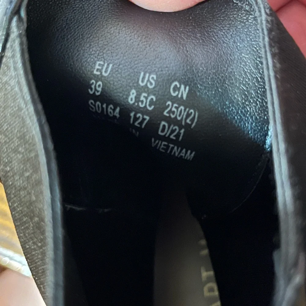 Stuart Weitzman Norah Chelsea Black Leather Boots